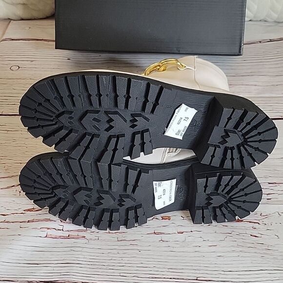 Nicole Miller Chain Link Lug Sole Combat Boot Off White Size 7.5 NWT - Picture 5 of 6